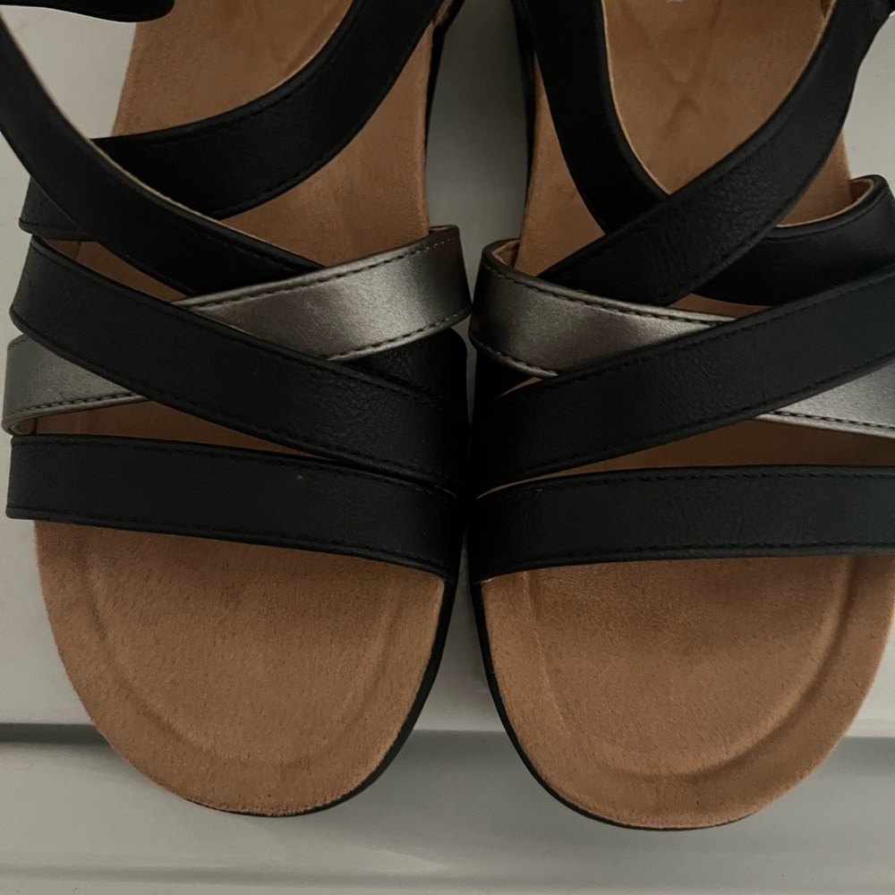 Easy Spirit Black and Silver Sandals with Crisscross Straps